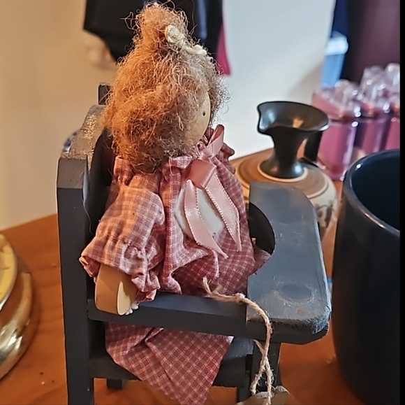 8.5" Primitive ragdoll in handmade wood highchair with teddybear- - Picture 7 of 8